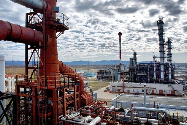 Четыре нефтекомпании из РФ начали закупку топлива для своих АЗС в Белоруссии у "Сафмара" | Четыре нефтекомпании из РФ начали закупку топлива для своих АЗС в Белоруссии у "Сафмара" |