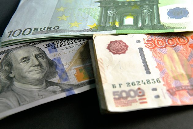 Официальный курс евро на выходные и понедельник снизился до 88,68 рубля - Валюта Официальный курс евро на выходные и понедельник снизился до 88,68 рубля - Валюта