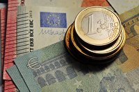 Евро обновил максимум за три месяца к доллару - Валюта