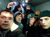 В регионах продолжаются аресты сотрудников штабов Навального В Новосибирске сотрудник штаба оппозиционера Алексея Навального Кирилла Левченко (на фото - слева) был арестован на 9 суток