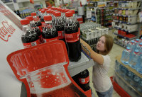 Coca-Cola начнет использовать бумажные бутылки - Потребрынок