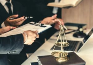адвокат суд