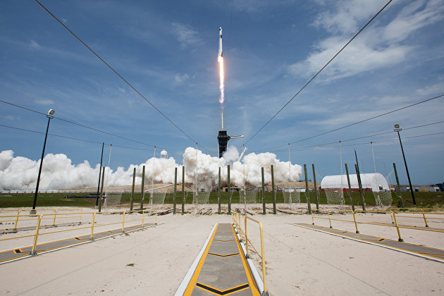 SpaceX до конца года планирует отправить на орбиту четырех туристов - Наука SpaceX до конца года планирует отправить на орбиту четырех туристов - Наука