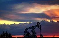 Китай в начале года нарастил импорт нефти и газа - Газ Работа нефтяных станков - качалок