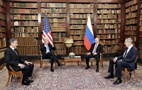Российский рынок акций торгуется разнонаправленно на укреплении рубля - Индексы Встреча президентов России и США В. Путина и Дж. Байдена в Женеве