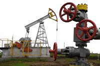 Нефть готовится завершить волатильную неделю ростом - Товарно-сырьевые рынки