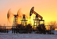 Нефть дешевеет на опасениях за спрос и общей волатильности на рынках - Товарно-сырьевые рынки Нефтяные насосы