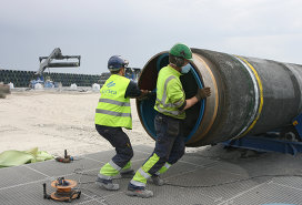 Украинцы оценили попытки Киева остановить "Северный поток-2" - Газ Cтроительство газопровода