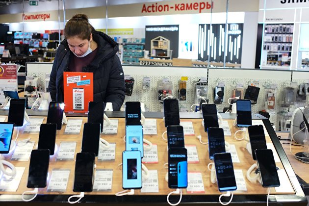Эксперт предупредил о скрытых поборах с покупателей гаджетов - Диджитал Эксперт предупредил о скрытых поборах с покупателей гаджетов - Диджитал