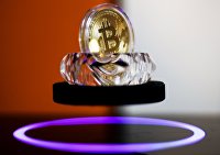 Эксперт объяснил, какие страны могут признать биткоин - Криптовалюты Криптовалюта биткойн