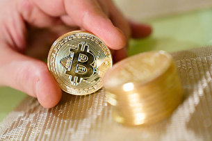 Почему биткоин застрял у отметки 50 000 долларов США - Криптовалюты Сувенирные монеты с логотипами криптовалюты биткоин