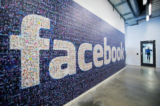 Facebook назвала причину сбоя в работе - Телеком Facebook назвала причину сбоя в работе - Телеком