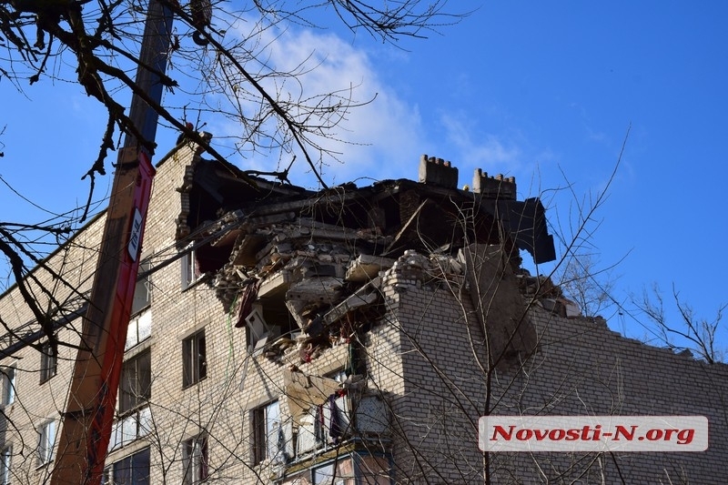 Взрыв в жилом доме в Новой Одессе: трое погибших, двое пострадавших Взрыв в жилом доме в Новой Одессе: трое погибших, двое пострадавших