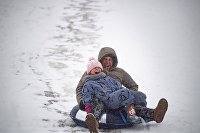 Аналитики подсчитали, сколько россиянки тратят на семью - Потребрынок Отдых горожан в парке