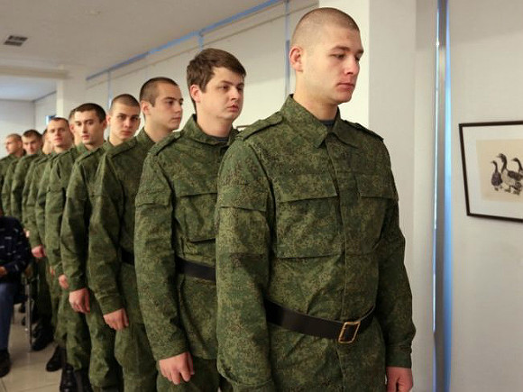 Под Самарой офицер выстрелил в солдата-срочника из ружья Под Самарой офицер выстрелил в солдата-срочника из ружья