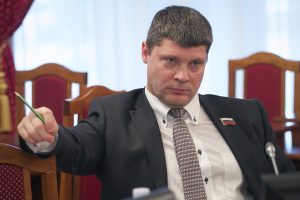Депутата Заксобрания приговорили к четырем годам условно «Единая Россия» приостановила членство депутата заксобрания Валентина Сичкарева до суда