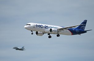 Власти дополнительно профинансируют проект МС-21 - Транспорт Первый полет нового российского пассажирского самолета МС-21