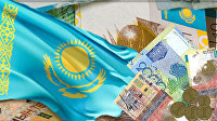 На бирже Казахстана возобновляются торги инструментами фондового рынка - Акции Флаг Казахстана и казахские деньги
