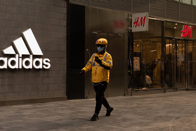 Работа магазинов Adidas в России будет приостановлена - Потребрынок Работа магазинов Adidas в России будет приостановлена - Потребрынок