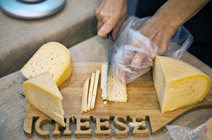Правительство отсрочило поэкземплярный учет молочной продукции в России - Сельское хозяйство Сыр