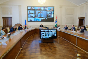 Министр экономического развития показал класс по доходам Новосибирский губернатор отстал от большинства замов по доходам