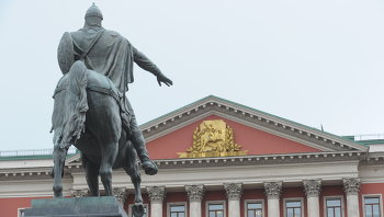 В застройку московской промзоны в Кунцеве вложат 34 миллиарда рублей - Промышленность Здание Мэрии Москвы и памятник Юрию Долгорукому