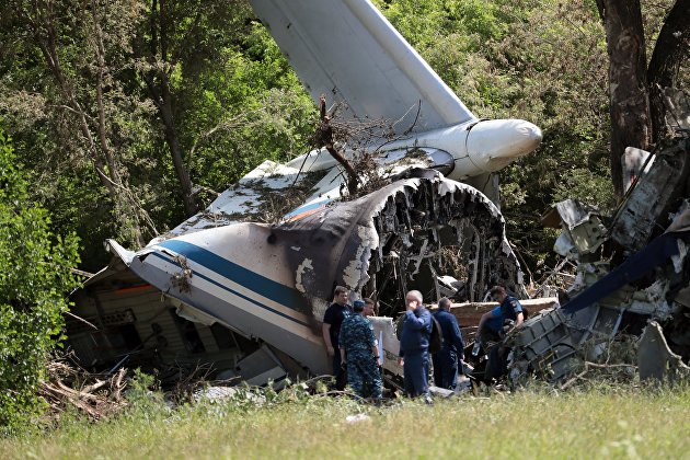 Самолет Ил-76 совершил жесткую посадку в Рязанской области - Транспорт Самолет Ил-76 совершил жесткую посадку в Рязанской области - Транспорт