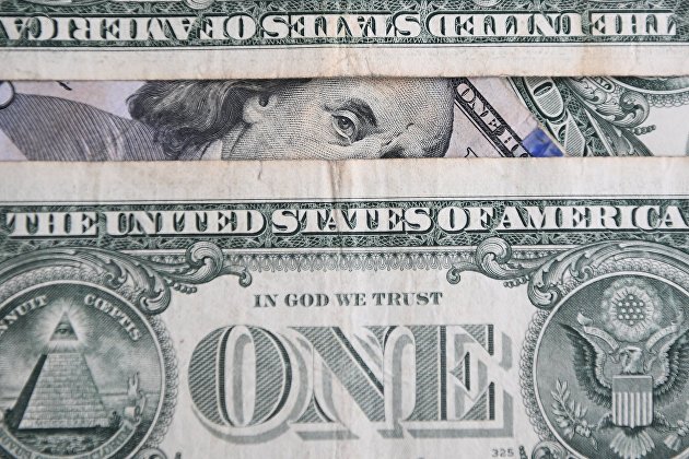 Доллар дешевеет к евро и иене на слабых экономических данных по США - Валюта Доллар дешевеет к евро и иене на слабых экономических данных по США - Валюта