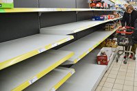 Акции Twitter падают уже на 10% на фоне отказа Маска от покупки соцсети - Акции Торговые полки в продуктовом магазине в Варшаве