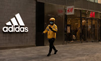 В H&M опровергли сообщение об открытии российских магазинов для распродаж - Потребрынок Adidas