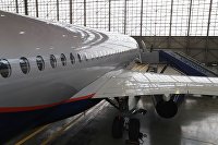 Минпромторг прорабатывает переход к экипажу из одного пилота на самолетах - Транспорт Cамолет Аэрофлота SSJ100
