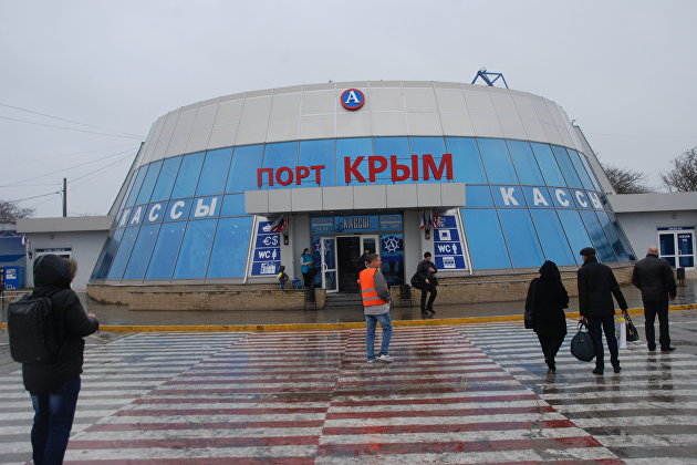 Минтранс Крыма уточнил число работающих на переправе в Керчи паромов - Транспорт Минтранс Крыма уточнил число работающих на переправе в Керчи паромов - Транспорт