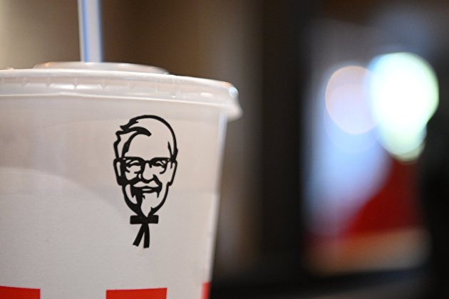 Франчайзи KFC просят власти приостановить сделку по продаже сети в России - Потребрынок Франчайзи KFC просят власти приостановить сделку по продаже сети в России - Потребрынок
