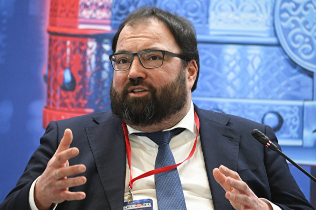 Глава Минцифры выступил за разнообразие операторов интернета в домах - Телеком Глава Минцифры выступил за разнообразие операторов интернета в домах - Телеком