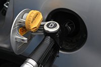Частная сеть заправок "Нефтьмагистраль" добровольно снизила цены - Бензин АЗС