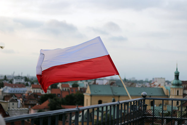 Варшава извинилась за фермеров, высыпавших зерно из украинских грузовиков - Сельское хозяйство Варшава извинилась за фермеров, высыпавших зерно из украинских грузовиков - Сельское хозяйство