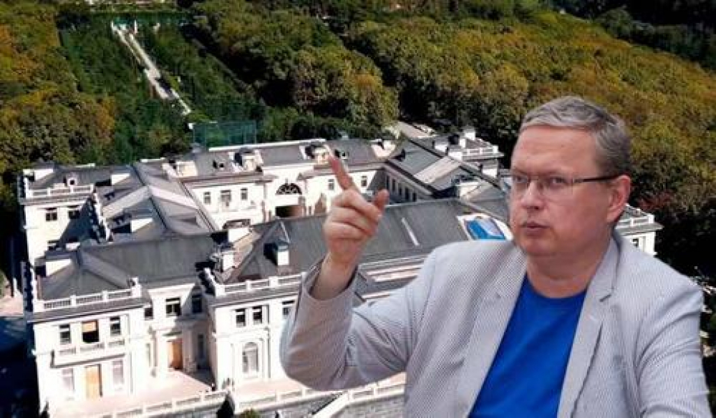 Заместитель главы комитета Госдумы по экономической политике Михаил Делягин рассказал о масштабах воровства в Минобороны России Заместитель главы комитета Госдумы по экономической политике Михаил Делягин рассказал о масштабах воровства в Минобороны России