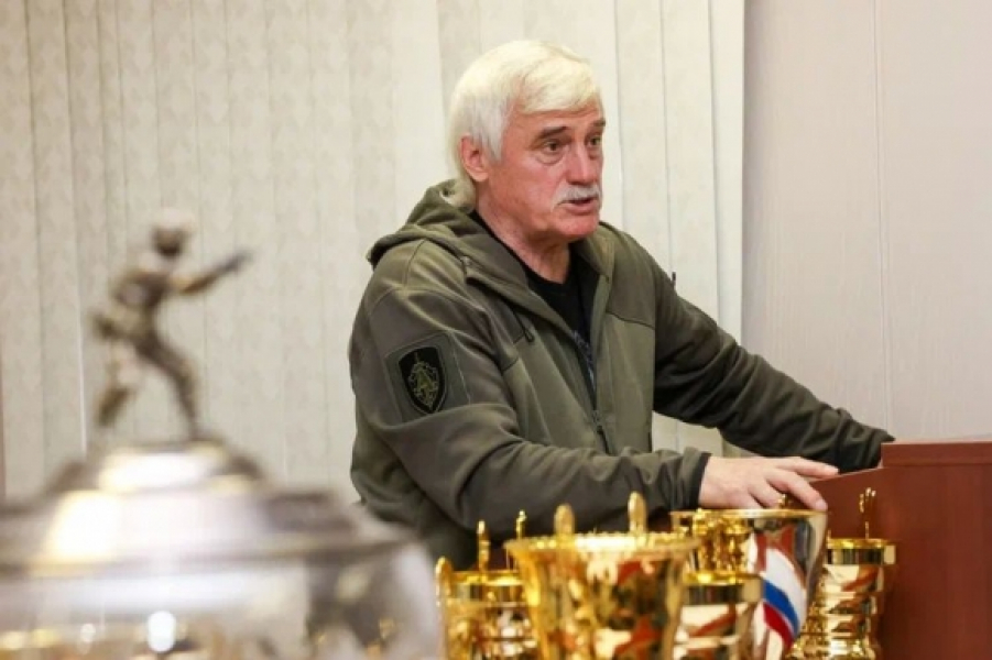 Мишень истории: «Виктор Карпухин опять собрал нас» Мишень истории: «Виктор Карпухин опять собрал нас»