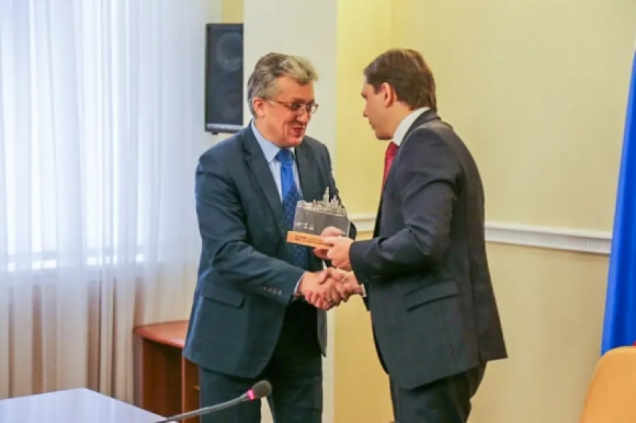 Орловская коррупционная сеть: все нити ведут к губернатору? Орловская коррупционная сеть: все нити ведут к губернатору?