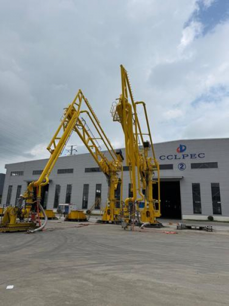 Специалисты Port Favor провели заводские испытания морских стендеров в Китае Специалисты Port Favor провели заводские испытания морских стендеров в Китае