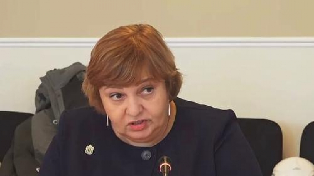 Похитить миллиард на стройке школы в Хабаровске помогла экс-министр образования и науки Похитить миллиард на стройке школы в Хабаровске помогла экс-министр образования и науки