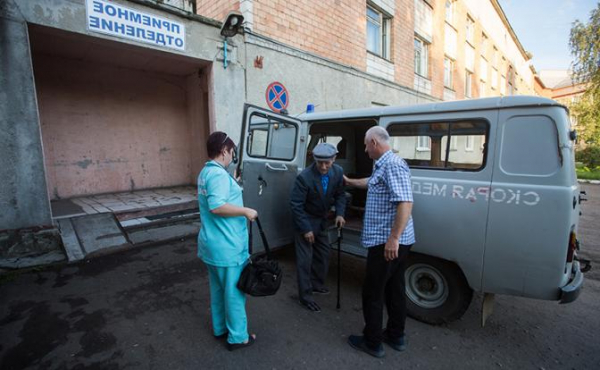 «На самом деле это „бутафория“. Больницы построили, но они пустуют»: Совет Федерации ищет пути «оптимизации» «На самом деле это „бутафория“. Больницы построили, но они пустуют»: Совет Федерации ищет пути «оптимизации»